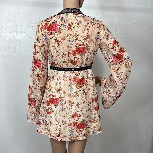 Few Moda New York Boho Floral Print Long Bell Sleeve Dress Size XS - Picture 5 of 12